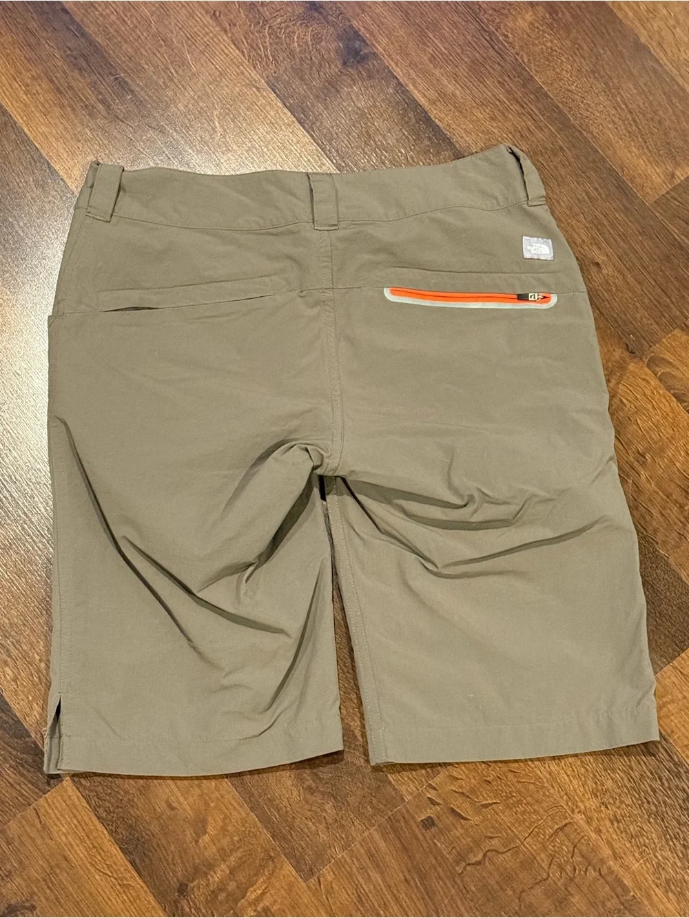 The North Face Women's Olive Green Hiking Bermuda shorts  (size 2)